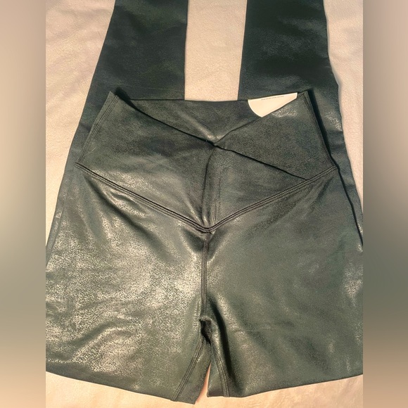 NWT Offline  Dark Green Pleather Leggings - Picture 2 of 5